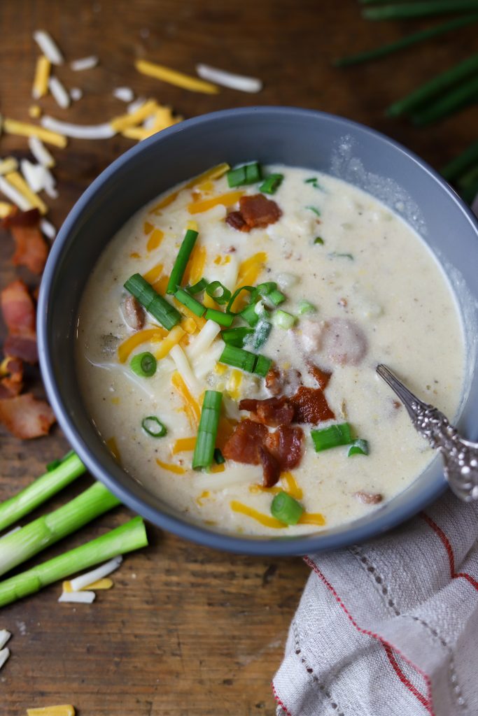 Indulge in our creamy Loaded Baked Potato Soup, featuring bacon, cheddar, and sour cream for a comforting meal ready in under 30 minutes.